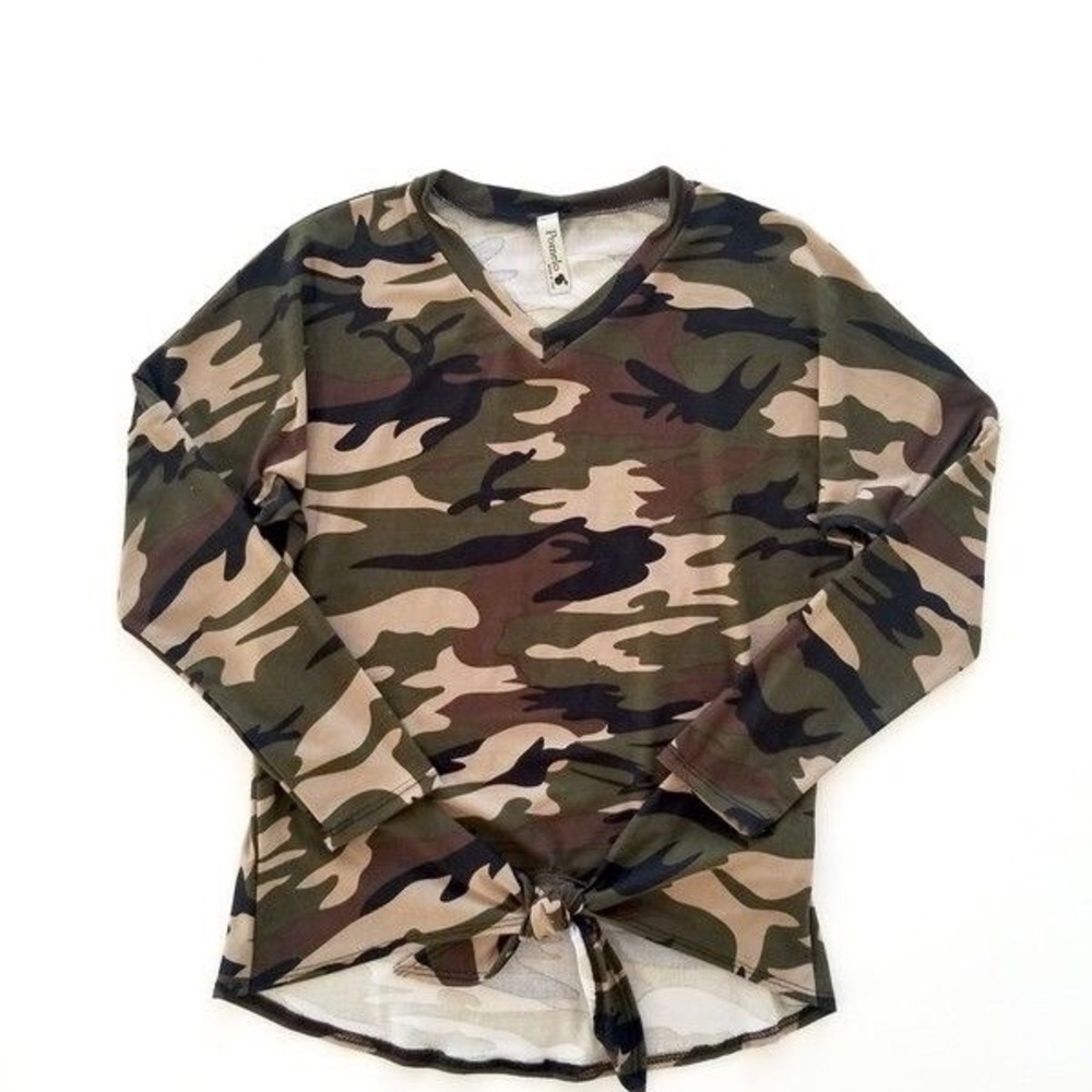 Girls’ camo front tie, v-neck, long sleeve top - Picture 3 of 4